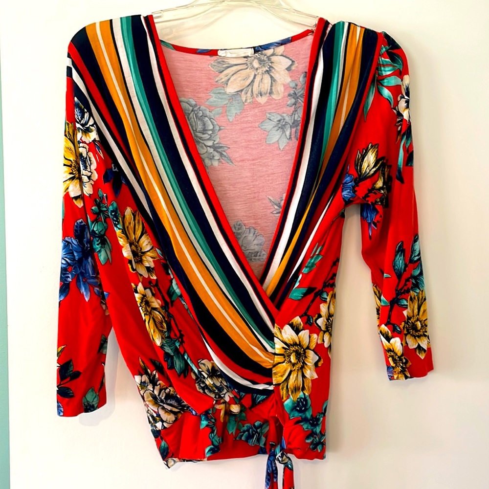 Deep-V Floral, Stripped Top